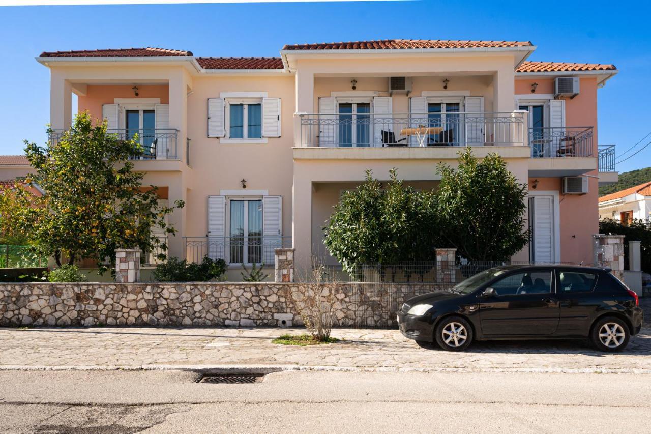 John'S Studios Karavomylos Exterior photo